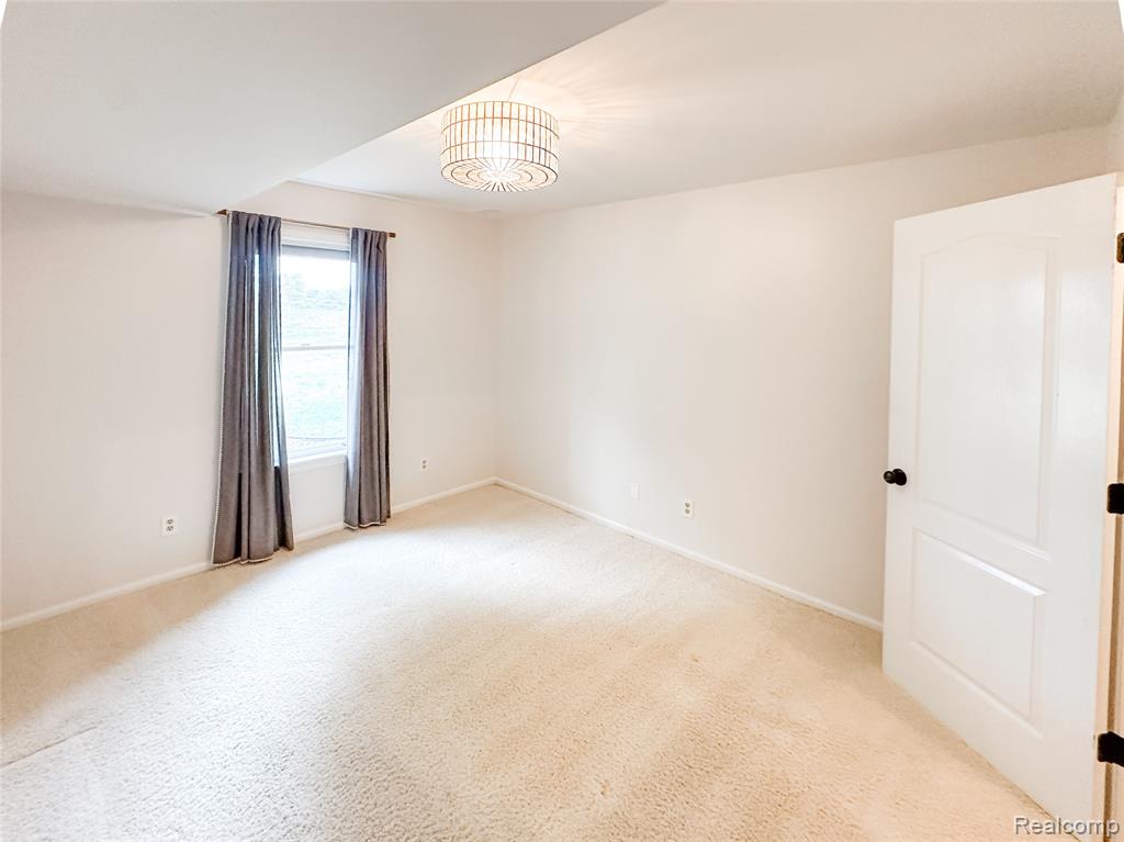 3540 Wedgewood Drive, Lapeer, MI 48446 — Photo 13