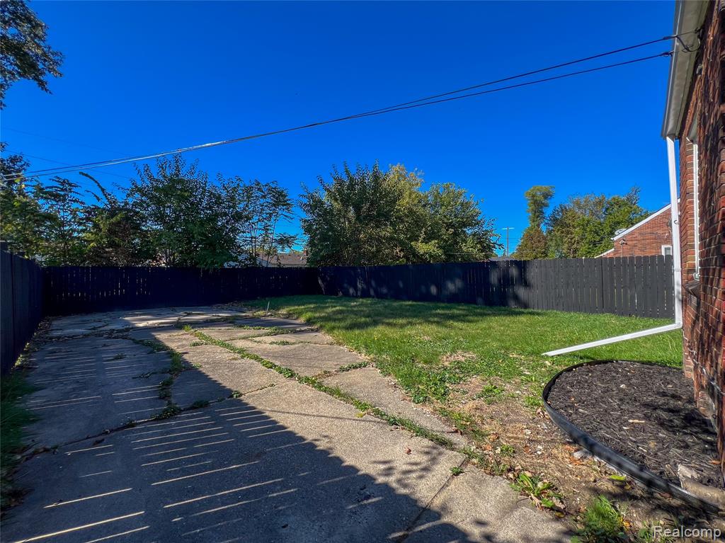 9961 Robson Street, Detroit, MI 48227 — Photo 34
