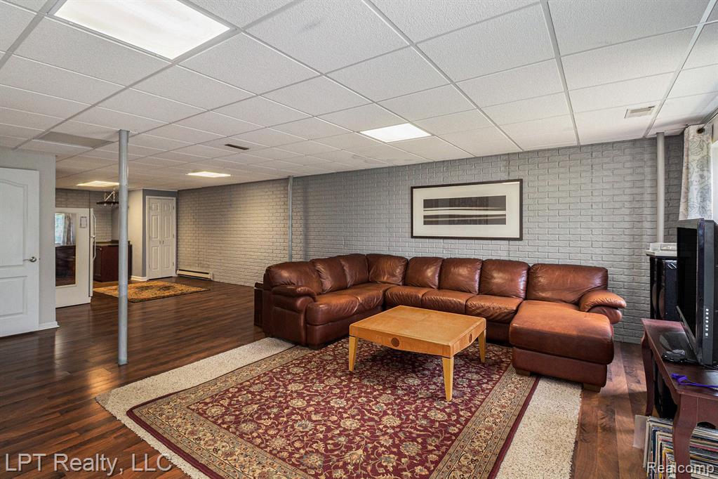 3172 Waldon Ridge Drive, Orion, MI — Photo 23