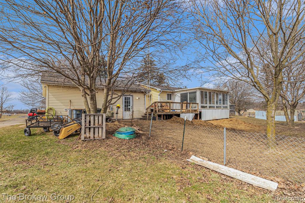 9448 WASHBURN Road, Columbiaville, MI 48421 — Photo 29