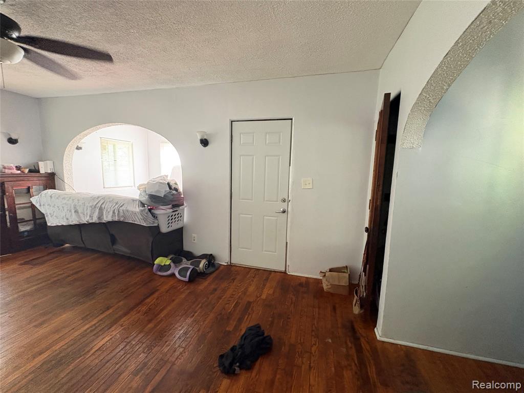 815 Buffalo Street, Lansing, MI 48915 — Photo 3