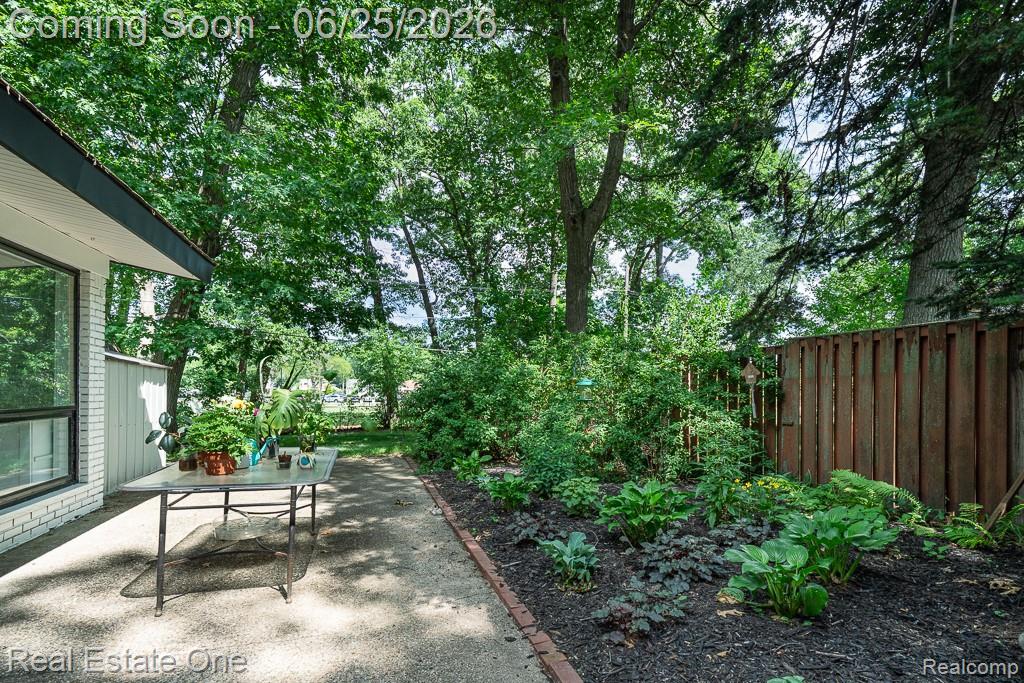23540 Majestic, Oak Park, MI 48237 — Photo 25