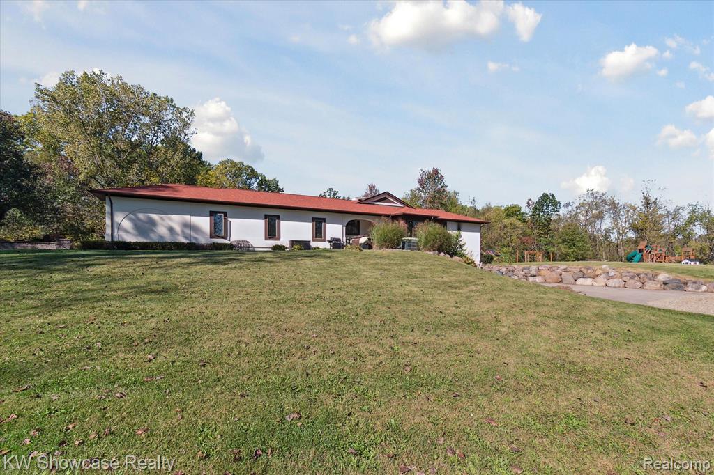 9109 N Territorial Road, Plymouth, MI 48170 — Photo 61