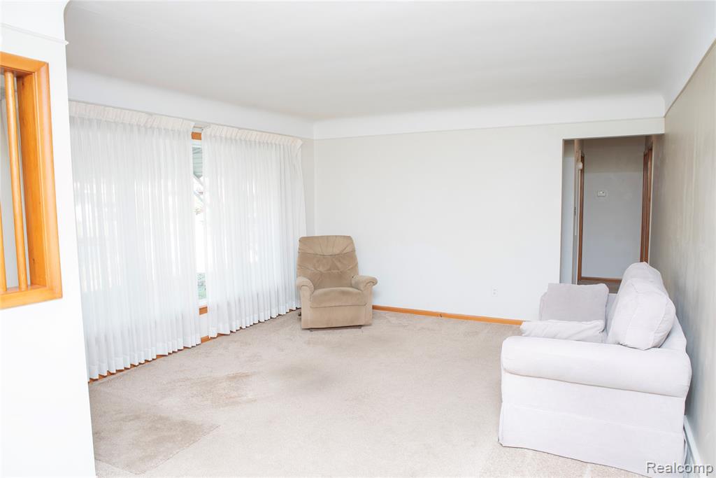9807 Seavitt Drive, Allen Park, MI 48101 — Photo 12