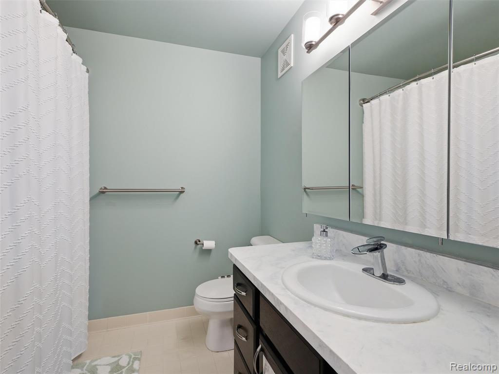 25758 S Maritime Circle S, Harrison Township, MI — Photo 22