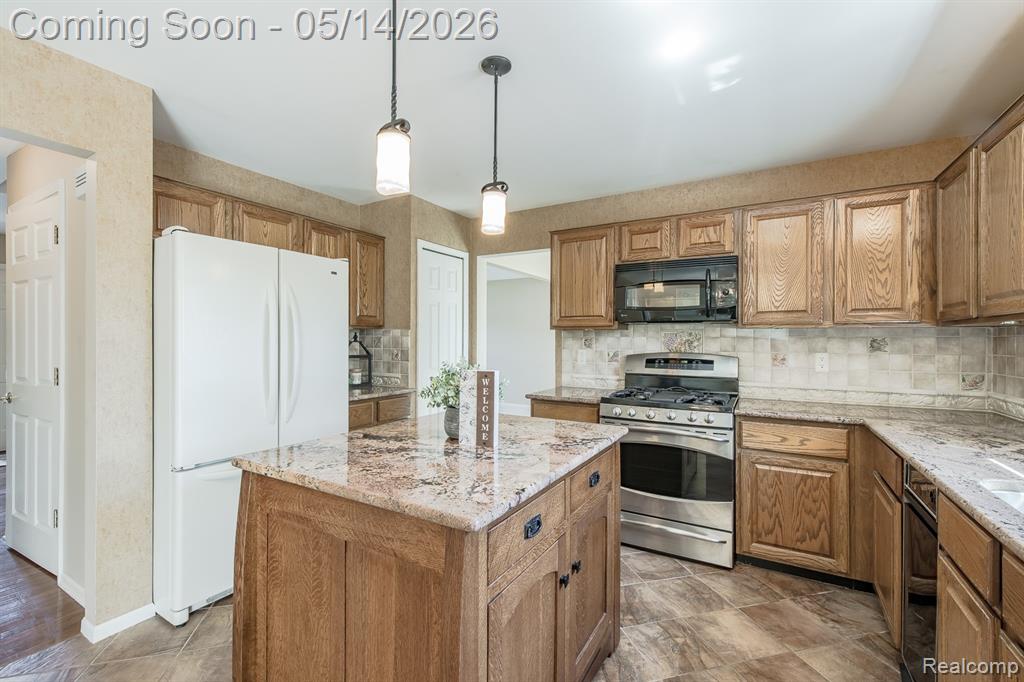 6357 Golf View Drive, Clarkston, MI — Photo 15