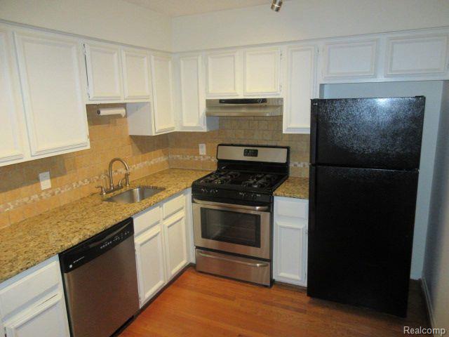 1835 BRENTWOOD Drive, Troy, MI 48098 — Photo 10