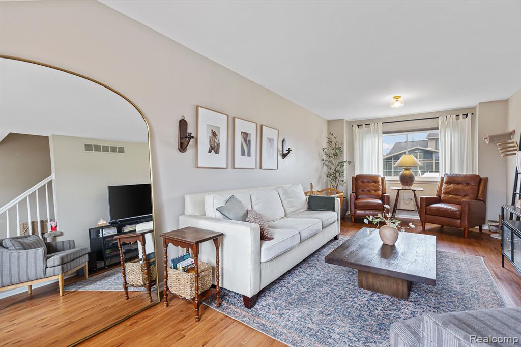 4051 SARAH ANN Drive, Canton, MI 48188 — Photo 10