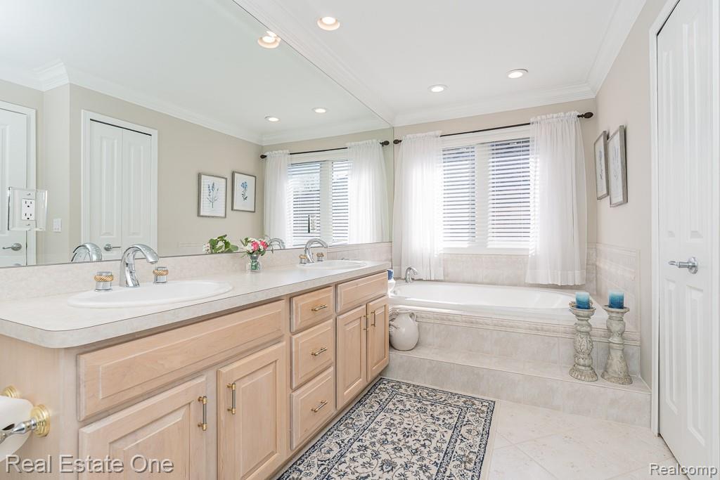 14278 Larkspur Drive, Shelby Twp, MI 48315 — Photo 19