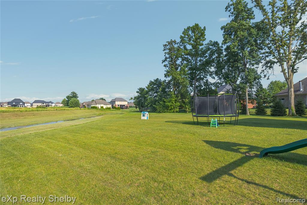 52322 Monaco Drive, Macomb, MI 48042 — Photo 52