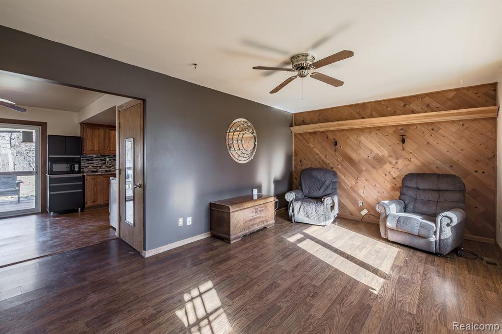 7283 Vanderploeg Lane, Imlay City, MI 48444 — Photo 4
