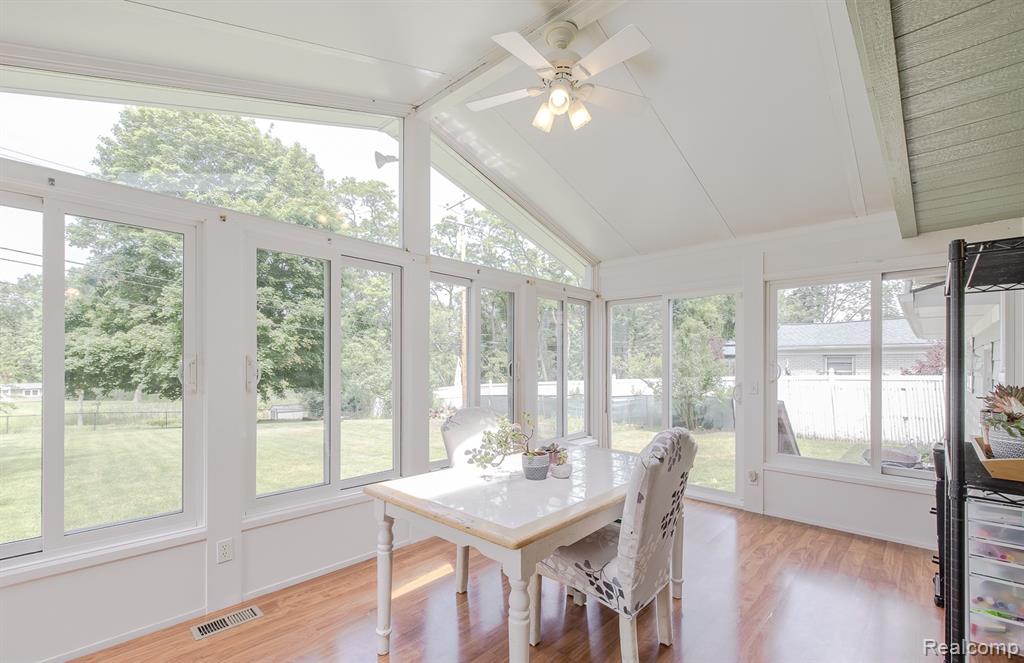 880 Joslyn Road, Lake Orion, MI 48362 — Photo 14