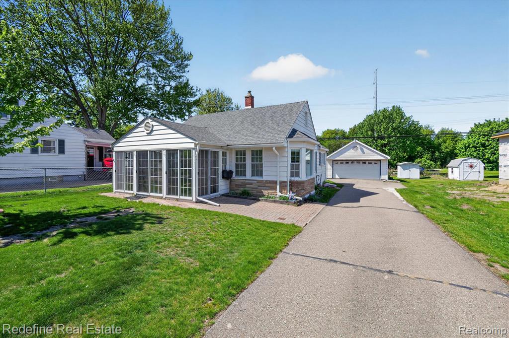 3207 Waukegan Street, Auburn Hills, MI 48326 — Photo 3