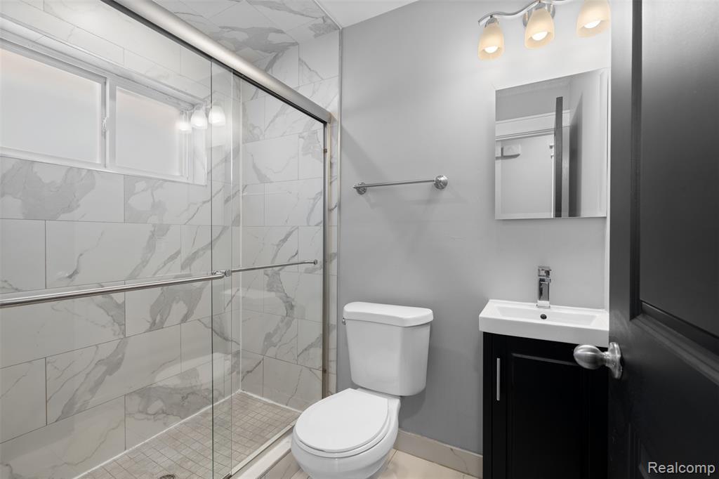 4401 Crooks Road, Royal Oak, MI 48073 — Photo 10