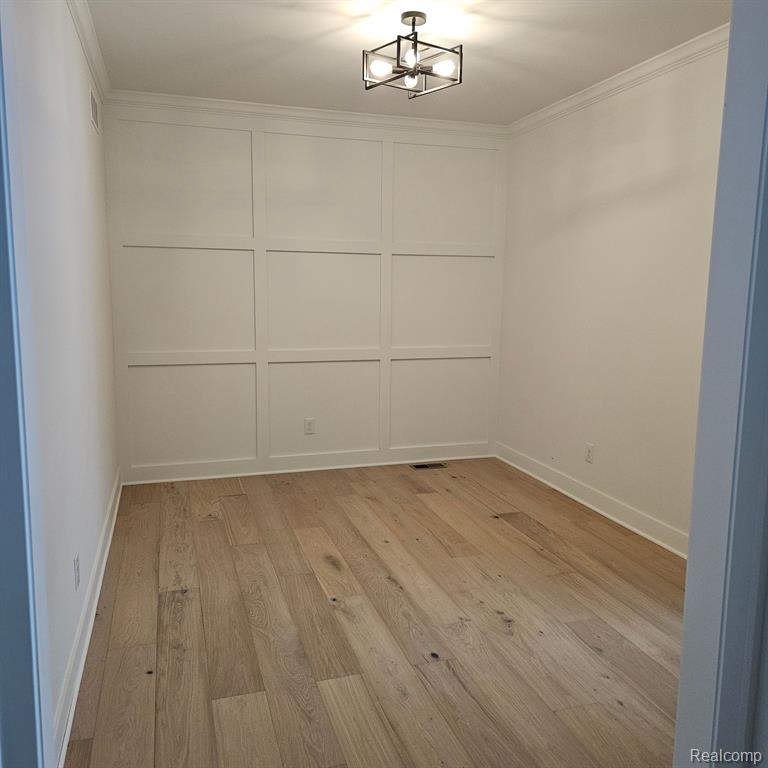 50045 MUSTANG Drive, Macomb, MI 48042 — Photo 2