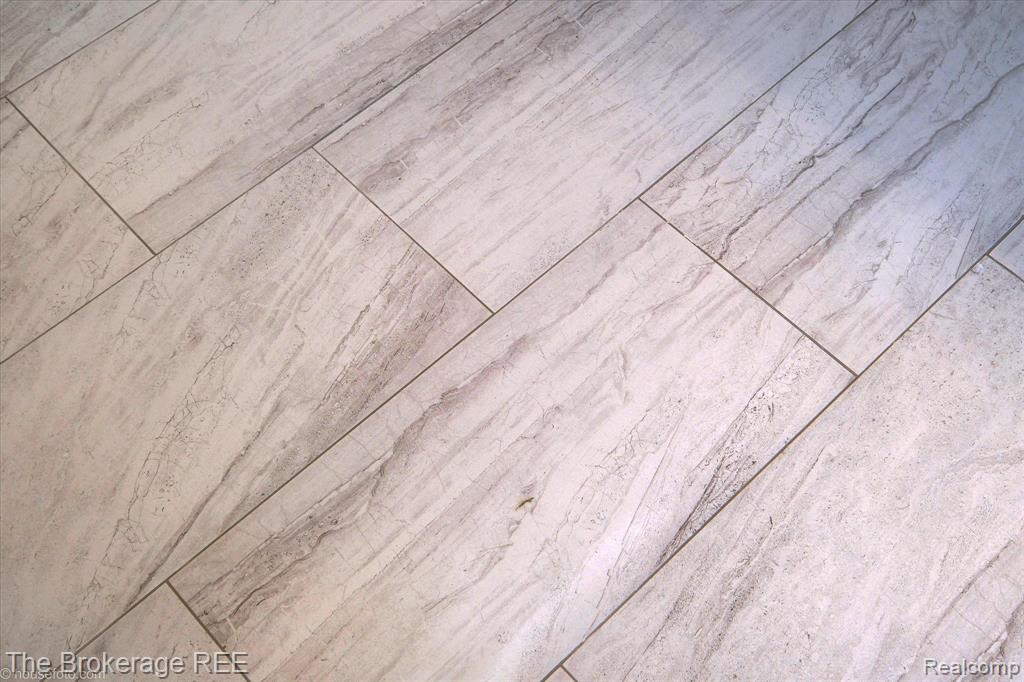 5447 Sitka Street, Burton, MI 48519 — Photo 30