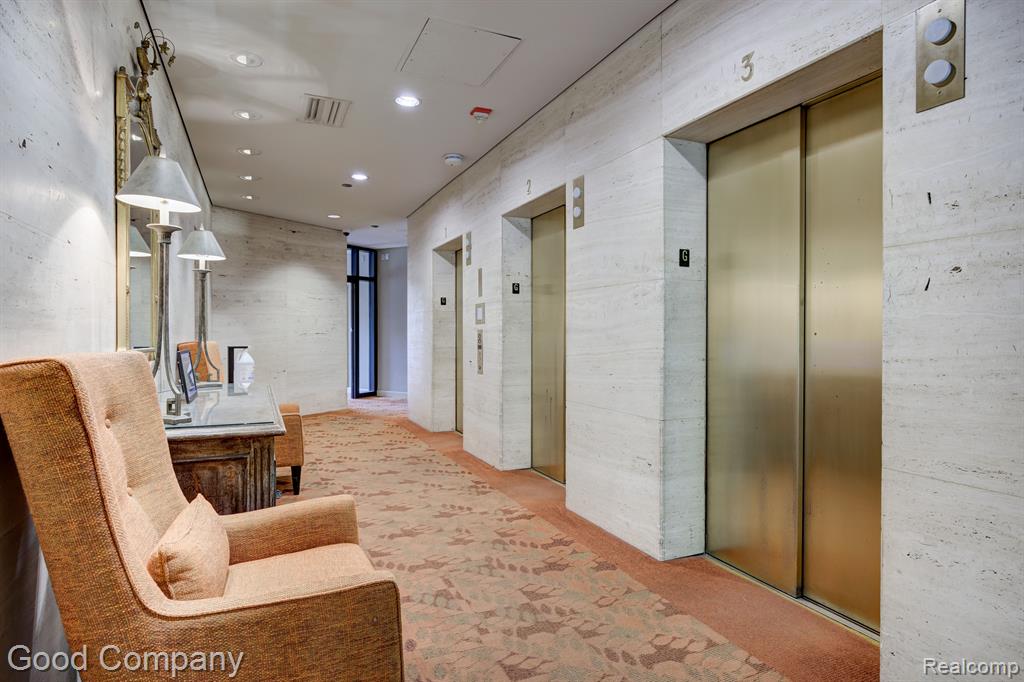 5000 TOWN Center, 1104, Southfield, MI 48075 — Photo 35