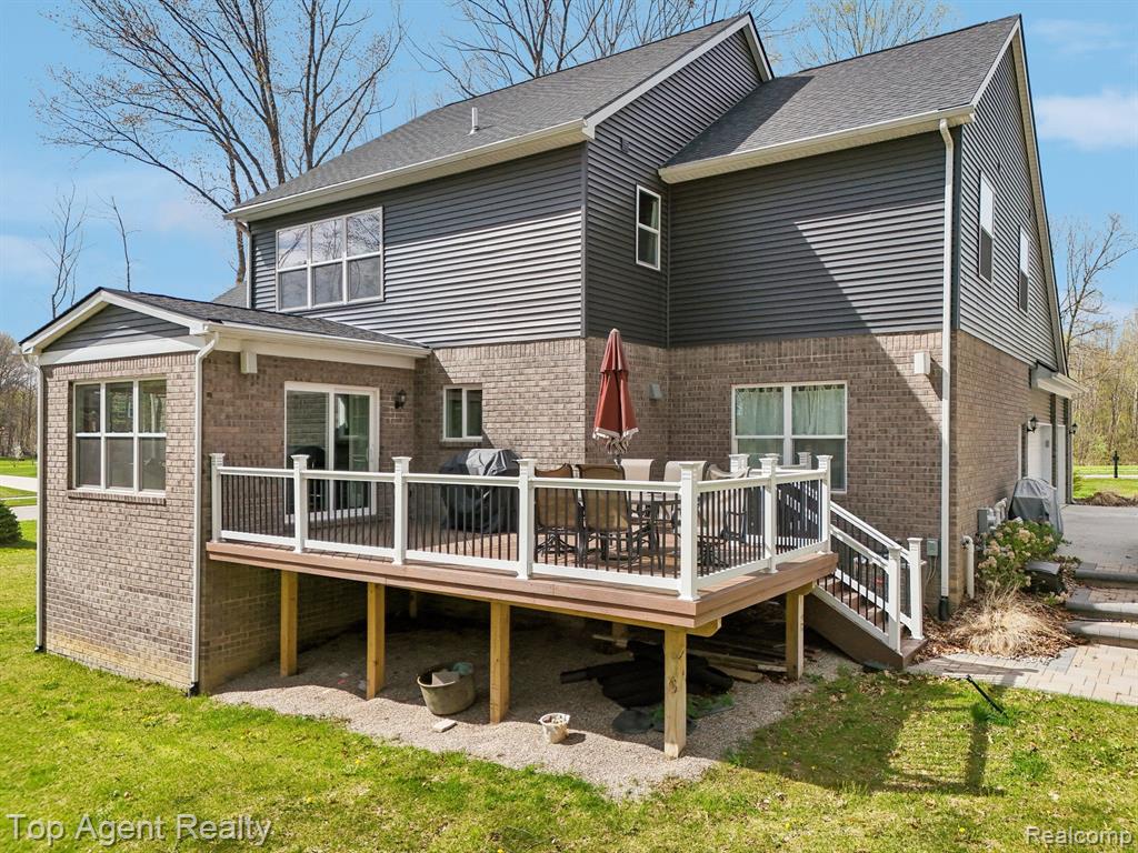 59419 DEER HAVEN Drive, South Lyon, MI 48178 — Photo 46