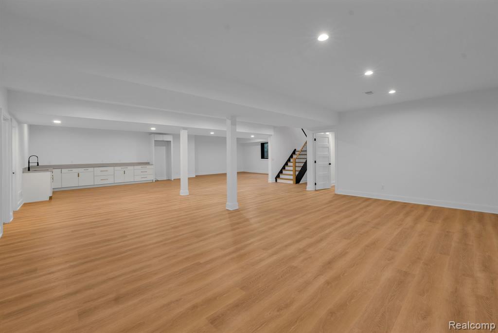 4546 Niagara Lane, Bloomfield Hills, MI 48301 — Photo 35
