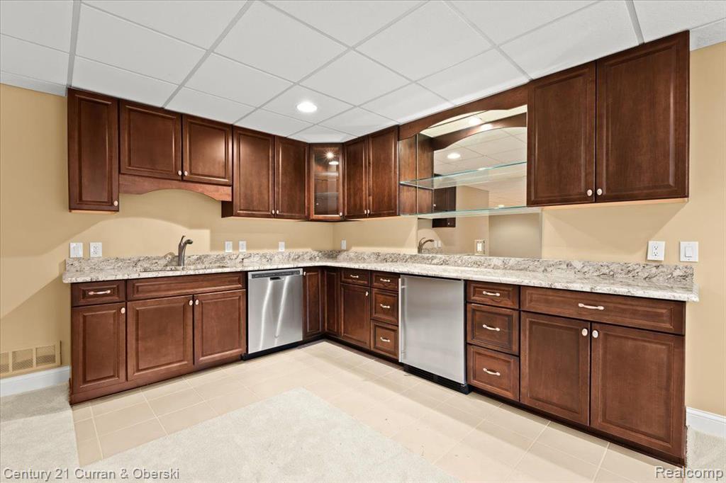 44707 BROADMOOR Circle N, Northville, MI 48168 — Photo 22