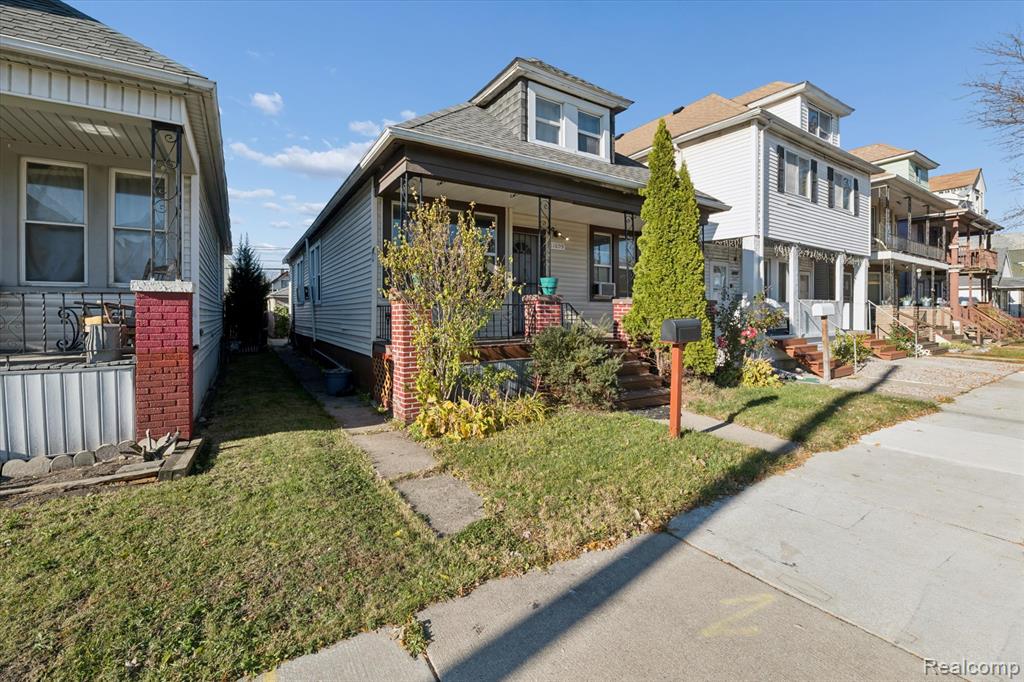 11609 Saint Aubin Street, Hamtramck, MI 48212 — Photo 2