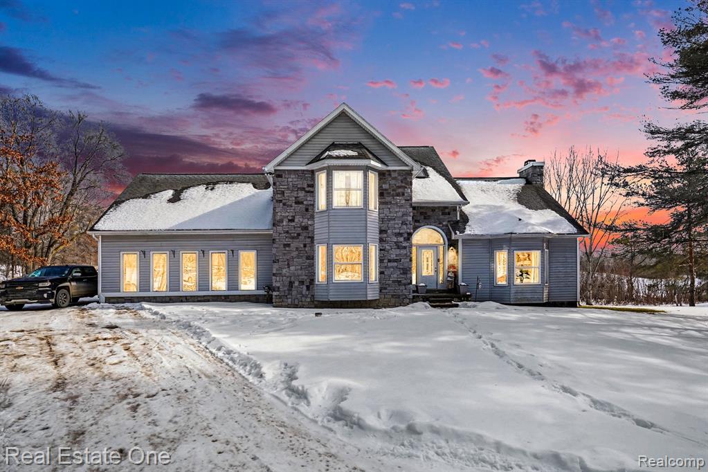 18403 Taylor Lake Road, Holly, MI 48442 — front exterior