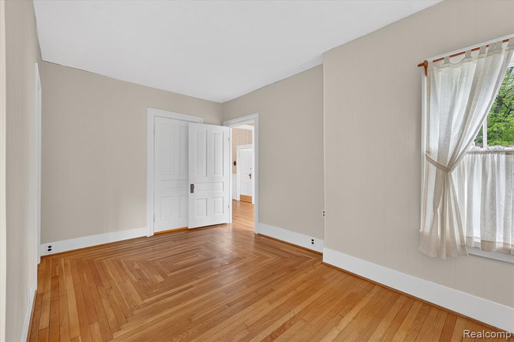 516 W Washington Street, Howell, MI 48843 — Photo 14