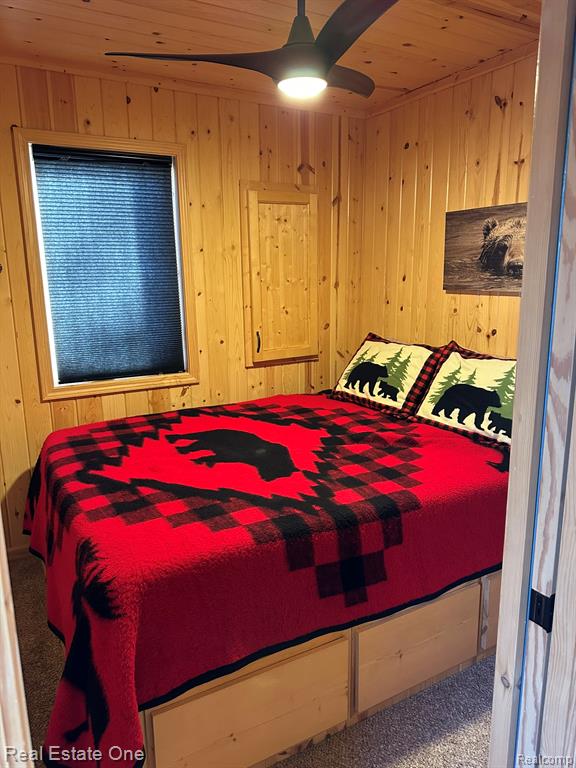 8175 E HOUGHTON LAKE, 1, Houghton Lake, MI 48629 — Photo 13
