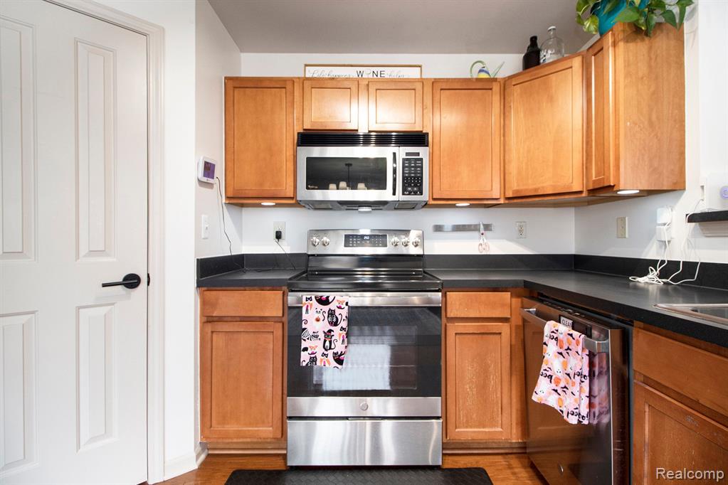 47935 Cardiff Avenue, Canton, MI 48188 — Photo 19