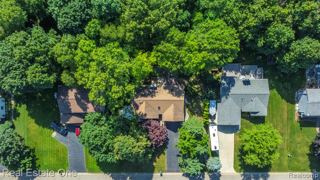 9611 Klais Road, Clarkston, MI 48348 — Photo 7