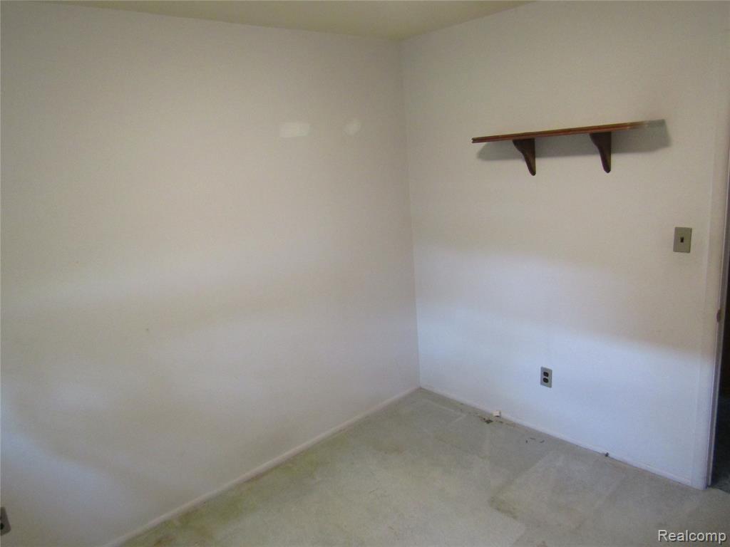 8160 Fenton, Dearborn Heights, MI 48127 — Photo 22