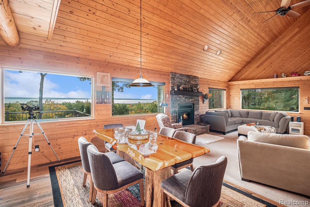 5959 La Canada, Harbor Springs, MI 49740 — Photo 7