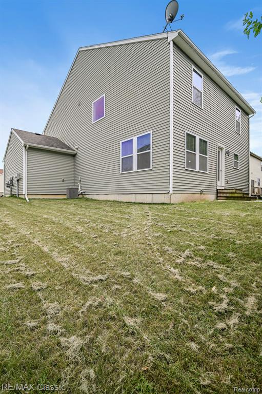 7038 WELLINGTON Lane, Ypsilanti, MI 48197 — Photo 26