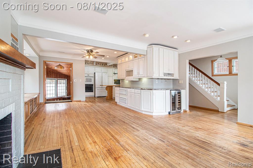 9820 BYROMAR Lane, Grosse Ile, MI 48138 — Photo 5