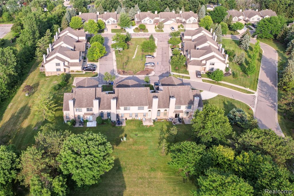 44981 Coachman Court, Canton, MI 48187 — Photo 9