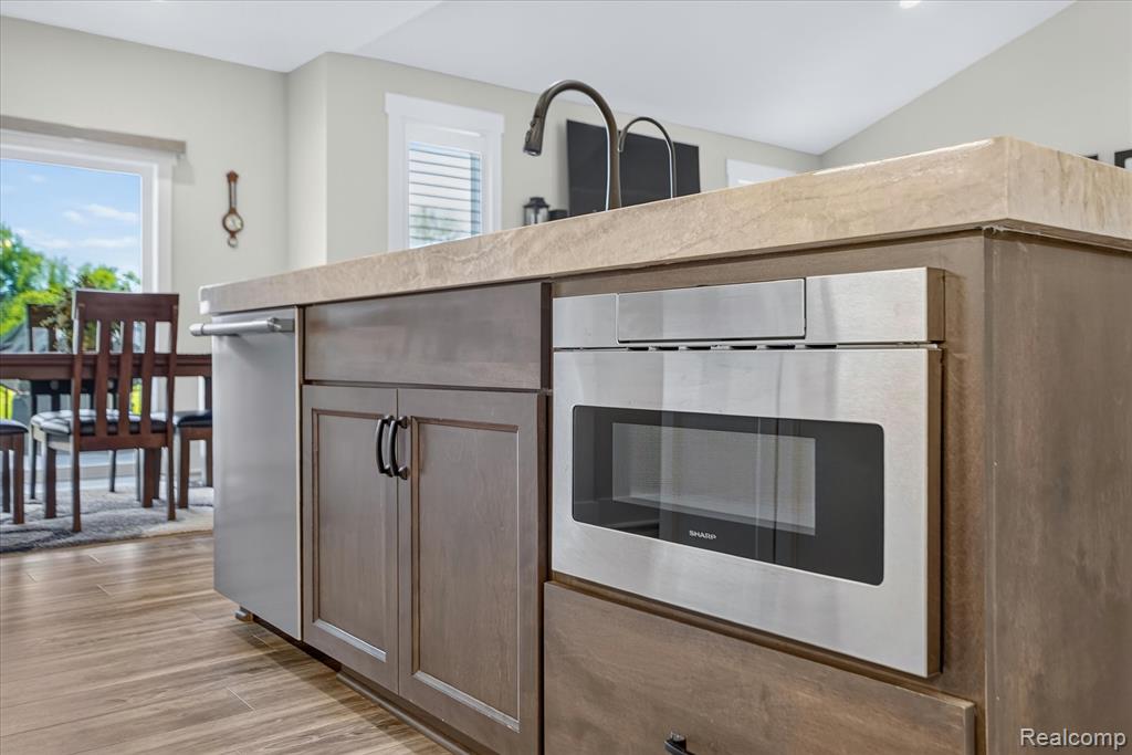 1212 Candlelight Court, Brighton, MI 48114 — Photo 11