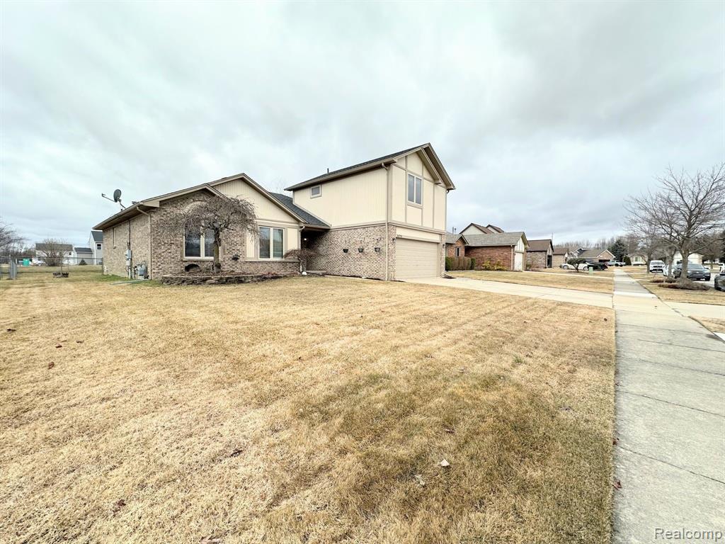 54795 BRADSHAW Drive, New Baltimore, MI 48047 — Photo 50