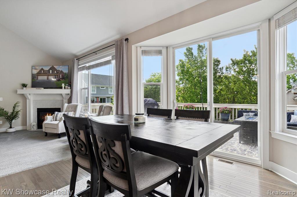 540 NAPA VALLEY Drive, Milford, MI 48381 — Photo 13