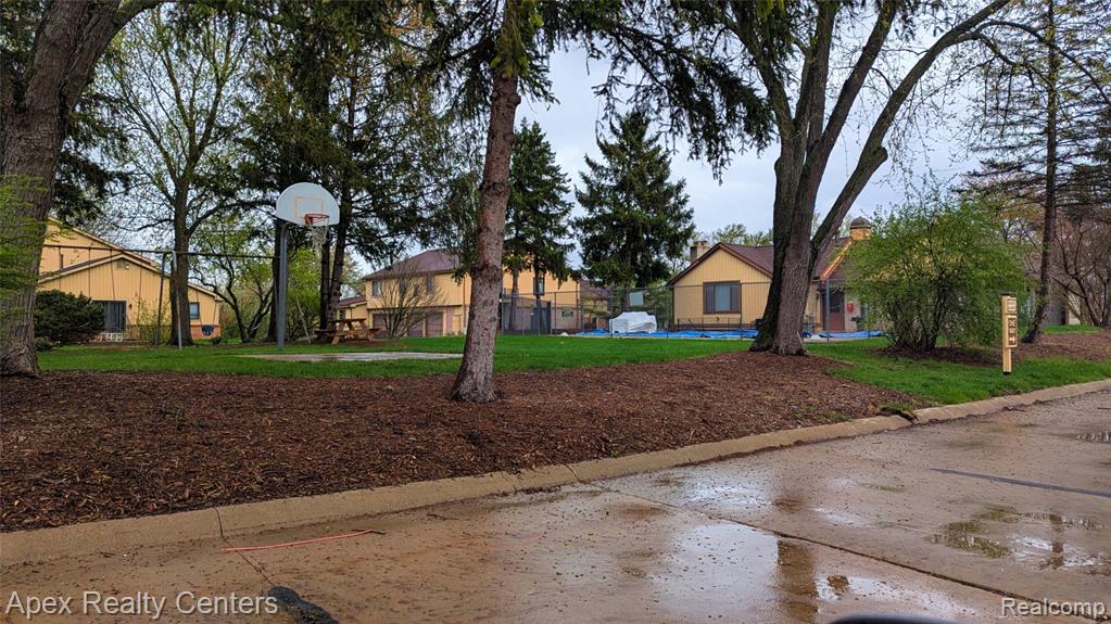 41682 Bedford Drive, Canton, MI 48187 — Photo 32