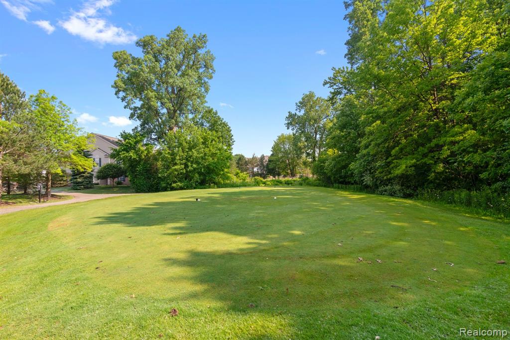 2065 Pinecroft Drive, Canton, MI 48188 — Photo 25