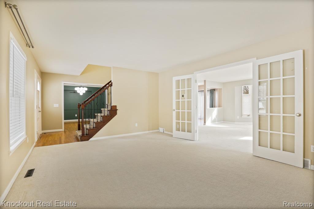 640 Timberwood Lane, Saginaw, MI 48609 — Photo 11