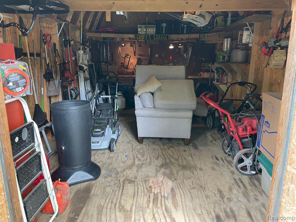 6508 Cloverton Drive, Waterford, MI 48329 — Photo 37
