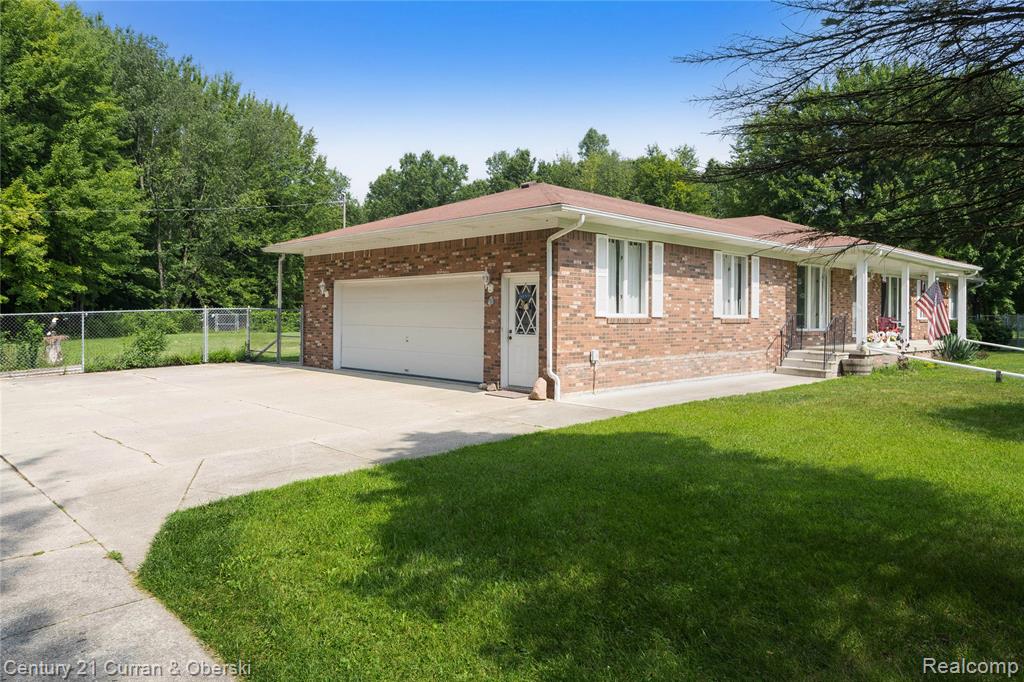 13680 S Seymour Road, Montrose, MI 48457 — Photo 7
