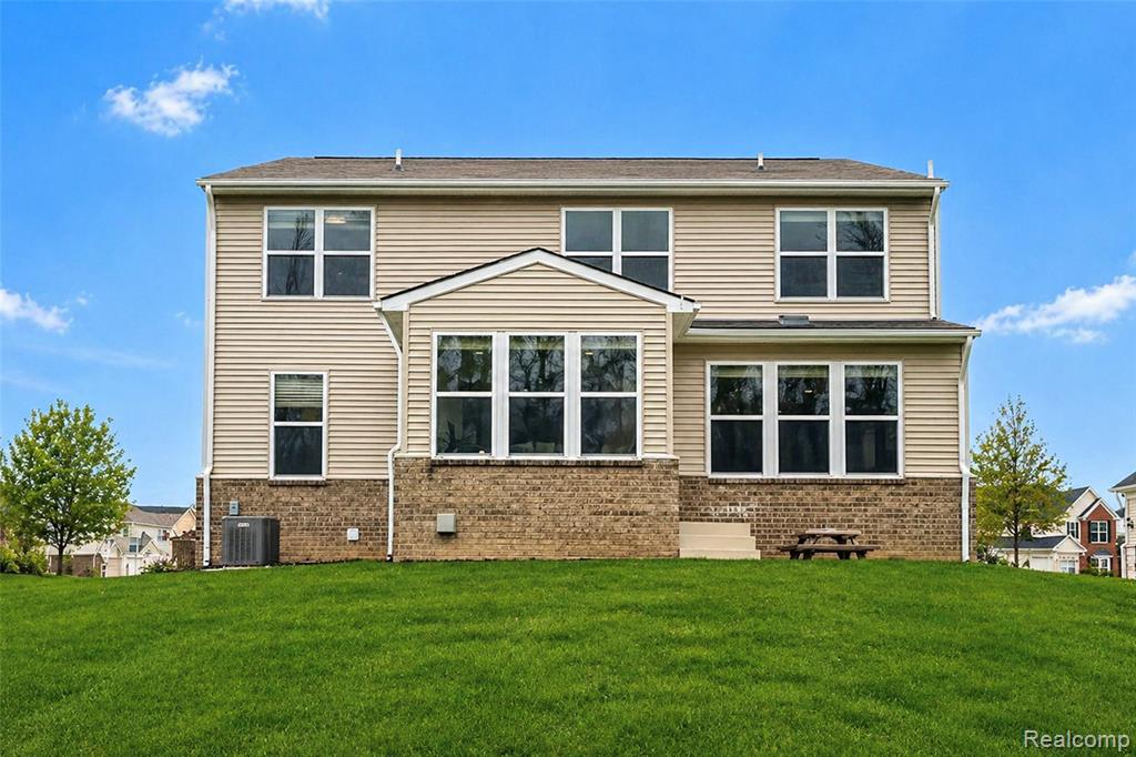 30065 Braeburn Street, New Hudson, MI 48165 — Photo 86