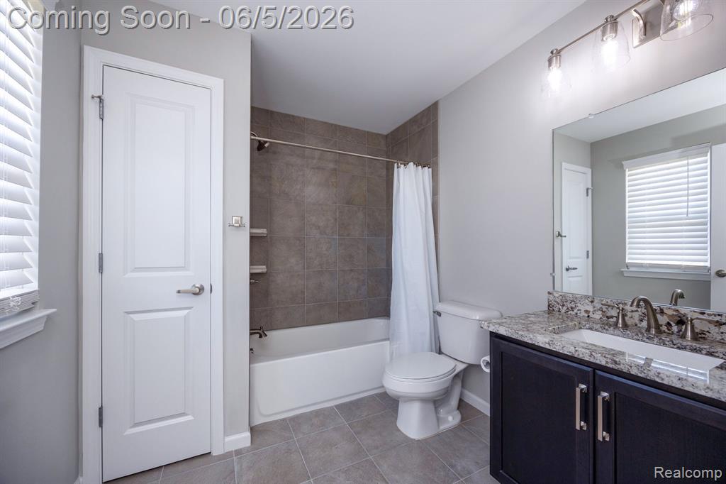 57558 Stoneleigh Drive, South Lyon, MI 48178 — Photo 65