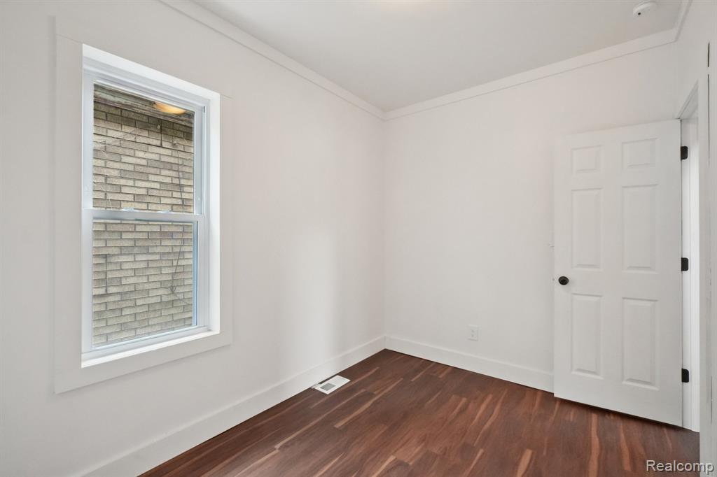 5855 Hurlbut Street, Detroit, MI 48213 — Photo 17