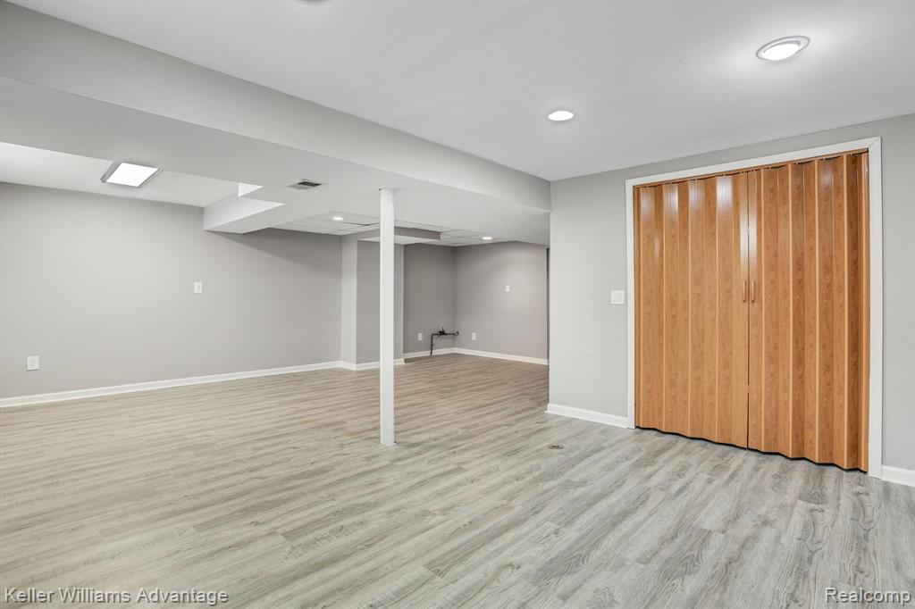 547 E SUMMIT Street, Milford, MI 48381 — Photo 13