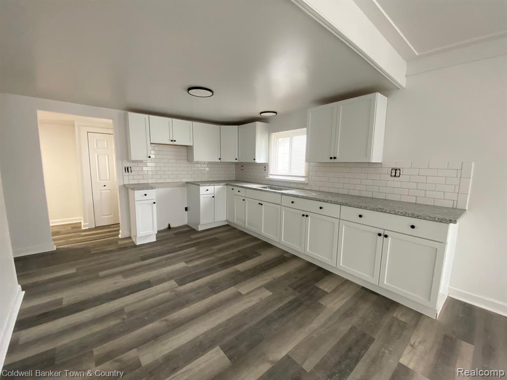4031 HILLCREST, Highland, MI 48356 — Photo 4
