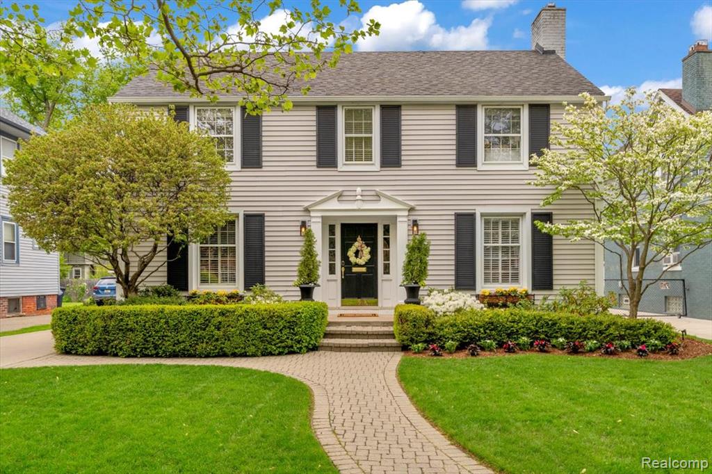 784 University Place, Grosse Pointe, MI 48230 — front exterior