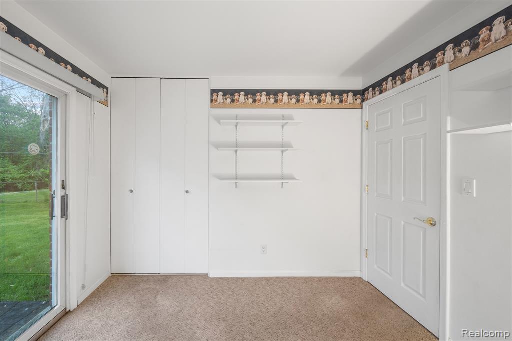 26916 Rouge River Drive, Dearborn Heights, MI 48127 — Photo 21